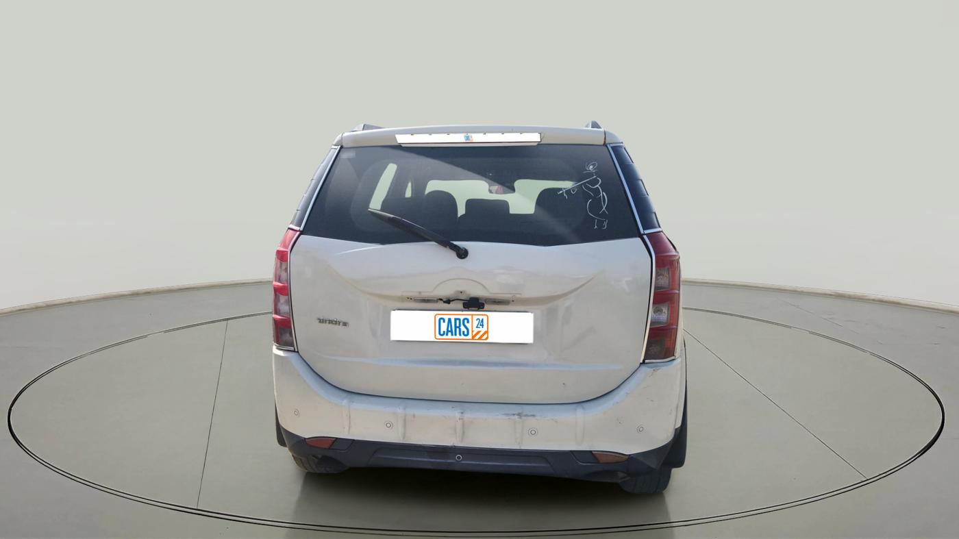 2015 Mahindra XUV500 W6, Diesel, Manual, 1,90,701 km, exterior