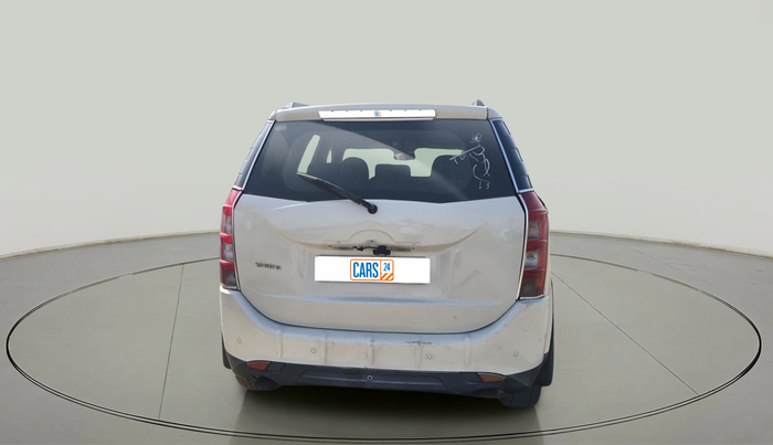 2015 Mahindra XUV500 W6, Diesel, Manual, 1,90,673 km, exterior