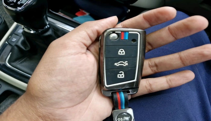 2022 Skoda SLAVIA STYLE 1.0L TSI MT, Petrol, Manual, 79,700 km, interior