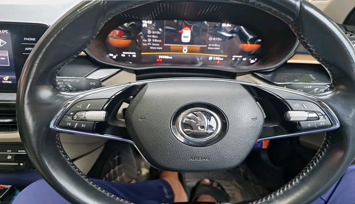 2022 Skoda SLAVIA STYLE 1.0L TSI MT, Petrol, Manual, 79,700 km, interior