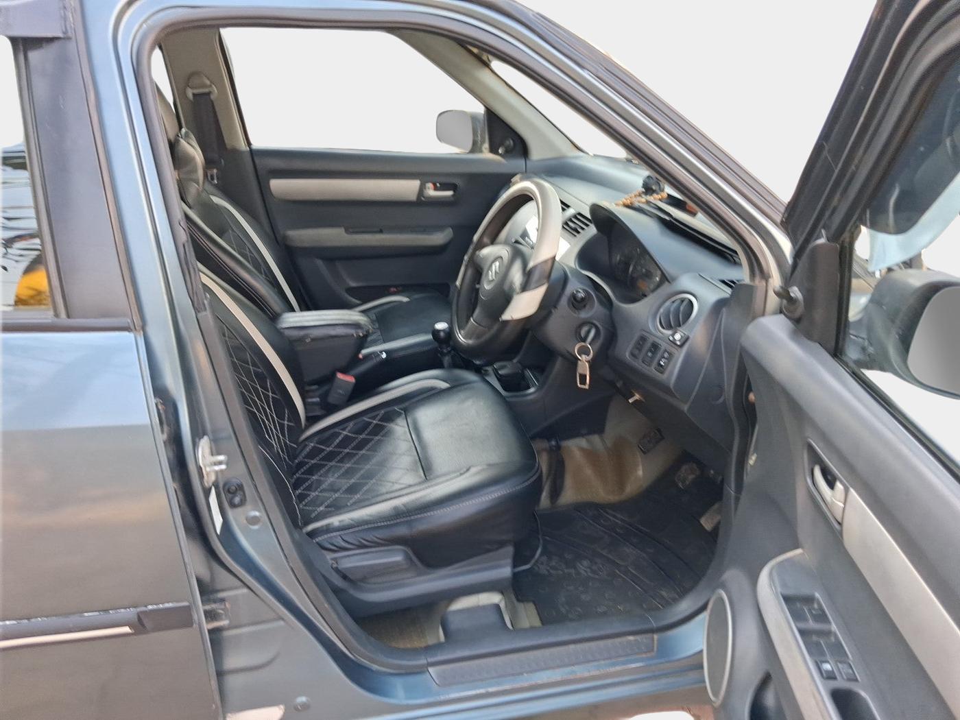 2011 Maruti Swift VXI, Petrol, Manual, 1,73,292 km, interior
