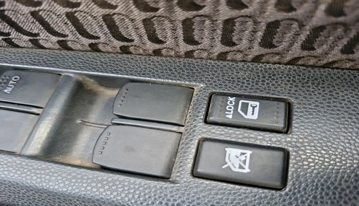 2013 Maruti Ritz ZDI, Diesel, Manual, 1,80,721 km, interior