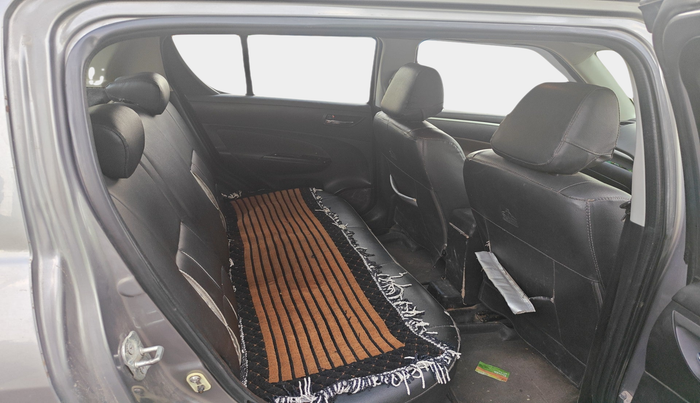 2015 Maruti Swift VDI, Diesel, Manual, 1,11,984 km, interior