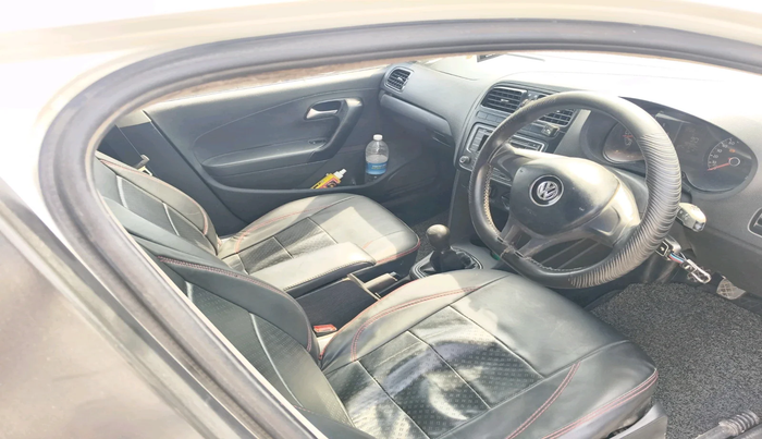 2017 Volkswagen Ameo COMFORTLINE 1.2L, Petrol, Manual, 1,90,905 km, interior