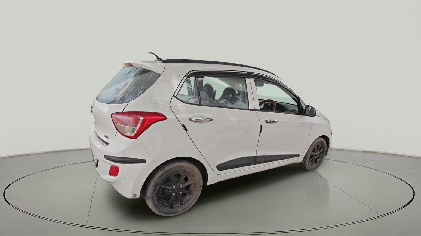 2014 Hyundai Grand i10 SPORTZ AT 1.2 KAPPA VTVT, Petrol, Automatic, 80,777 km, exterior