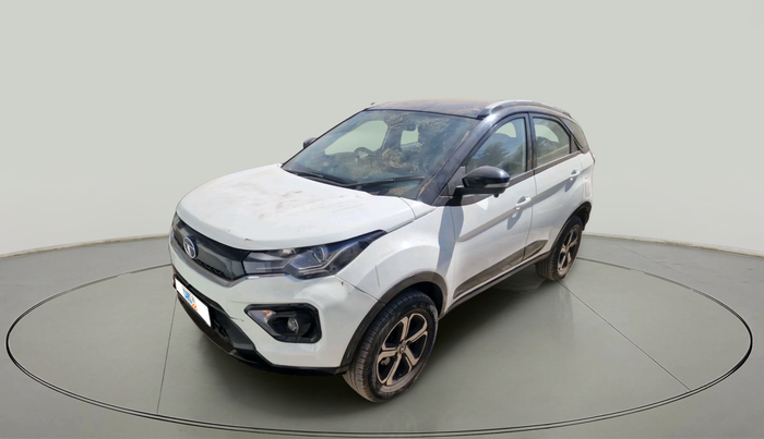 2018 Tata NEXON XZ PLUS DIESEL DUAL TONE, Diesel, Manual, 1,30,401 km, exterior