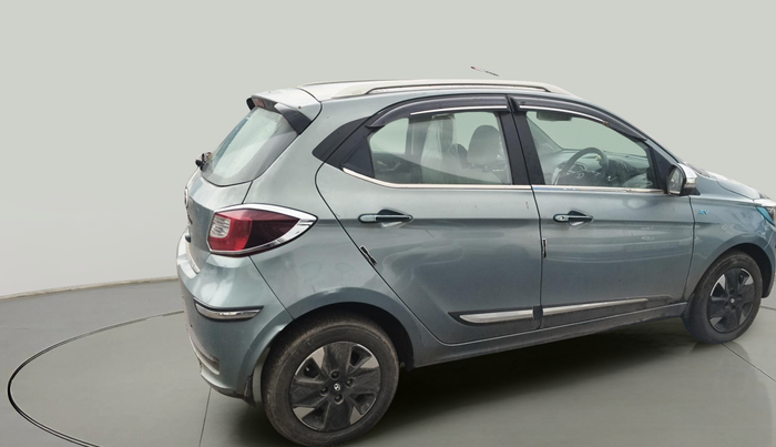 2024 Tata TIAGO EV XZ PLUS TECH LUX LONG RANGE, Electric, Automatic, 9,506 km, exterior