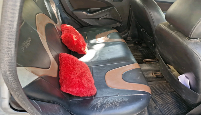 2011 Ford Figo EXI 1.2 PETROL, Petrol, Manual, 1,19,329 km, interior