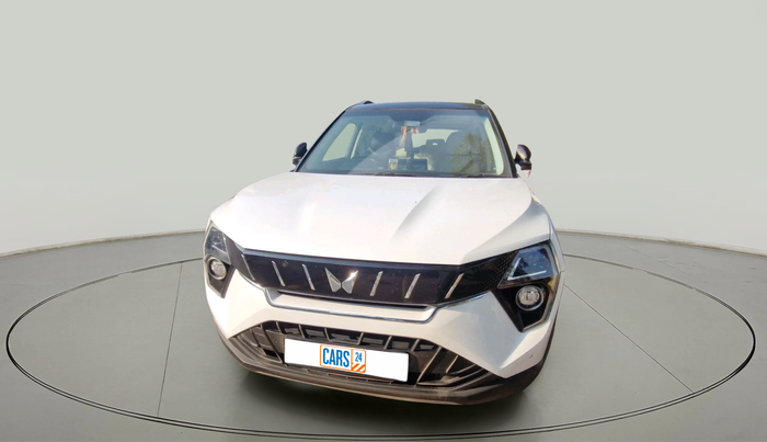 2024 Mahindra XUV 3XO AX7 1.2 TGDi, Petrol, Manual, 20,361 km, exterior