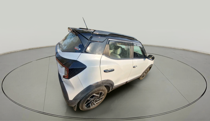 2024 Mahindra XUV 3XO AX7 1.2 TGDi, Petrol, Manual, 20,361 km, exterior