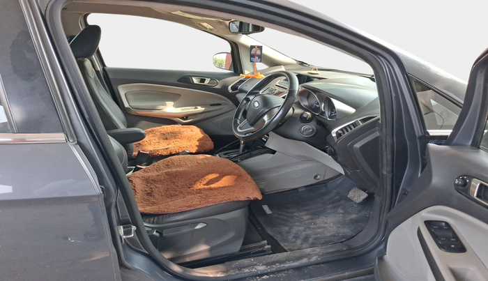 2015 Ford Ecosport TITANIUM 1.5L PETROL AT, Petrol, Automatic, 3,50,000 km, interior