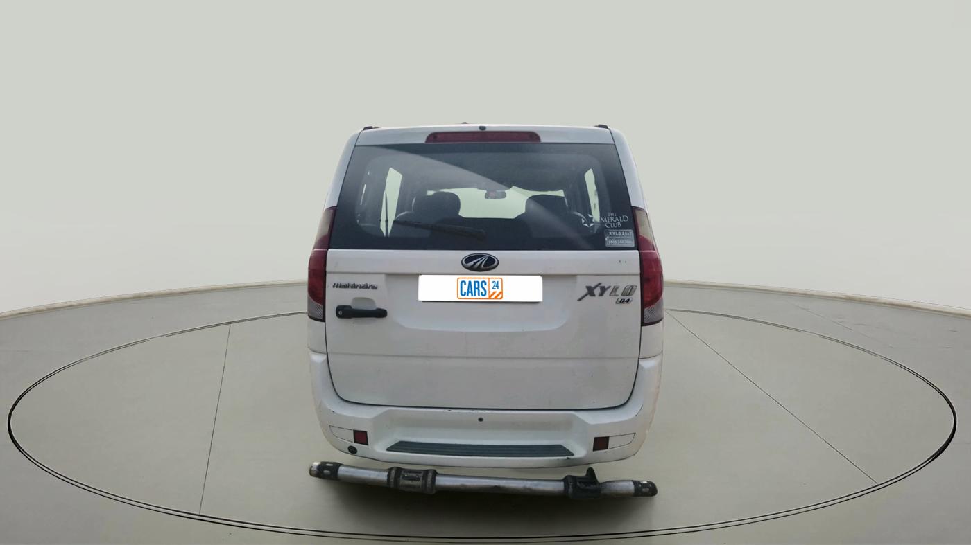 2015 Mahindra Xylo D4, Diesel, Manual, 2,20,956 km, exterior