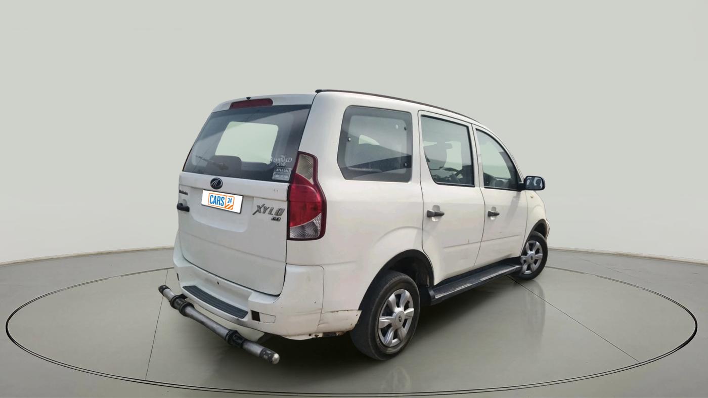 2015 Mahindra Xylo D4, Diesel, Manual, 2,20,956 km, exterior