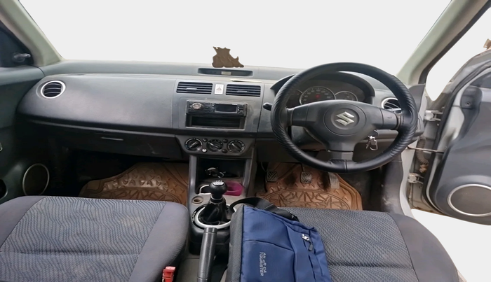 2011 Maruti Swift VXI ABS, Petrol, Manual, 1,11,957 km, interior