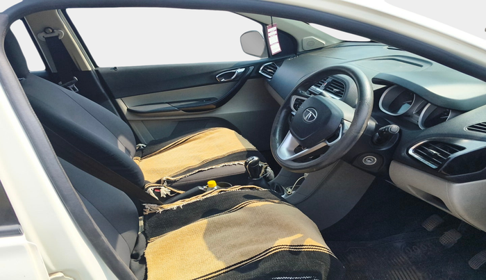 2016 Tata Tiago XZ PETROL, Petrol, Manual, 82,547 km, interior