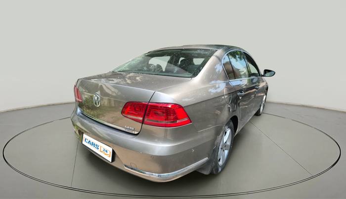 2013 Volkswagen Passat HIGHLINE DSG, Diesel, Automatic, 1,47,711 km, exterior