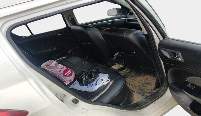 2013 Maruti Swift VDI, Diesel, Manual, 1,14,858 km, interior