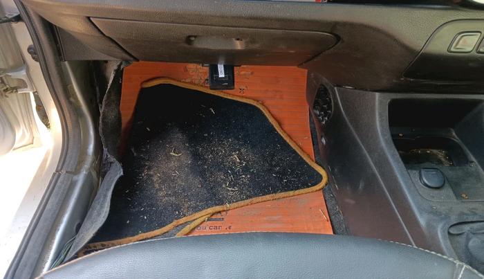 2017 Renault Kwid RXT 1.0, Petrol, Manual, 1,25,029 km, interior