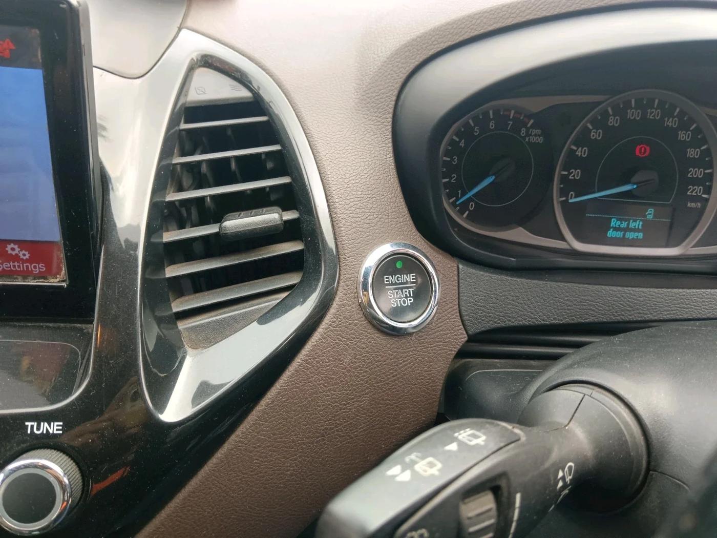 2018 Ford FREESTYLE TITANIUM 1.2 PETROL, Petrol, Manual, 85,933 km, interior