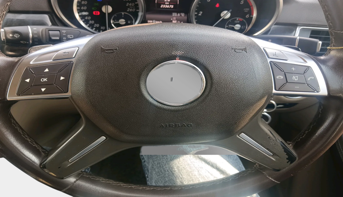 2013 Mercedes Benz Ml Class 250 CDI, Diesel, Automatic, 2,33,675 km, interior