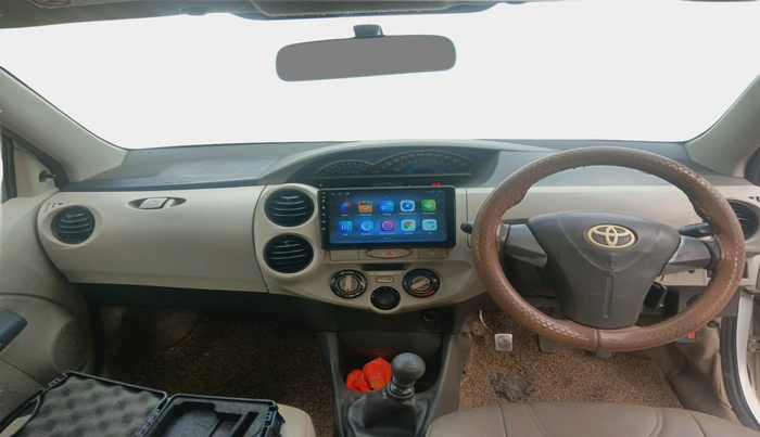 2015 Toyota Etios GD, Diesel, Manual, 1,09,273 km, interior