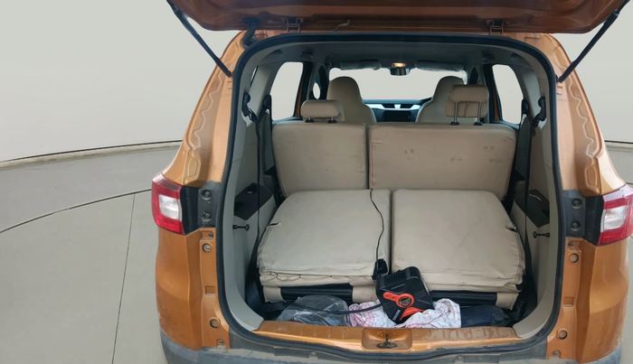 2020 Renault TRIBER RXZ AMT, Petrol, Automatic, 25,857 km, exterior