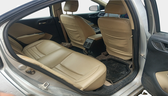 2015 Honda City 1.5L I-DTEC SV, Diesel, Manual, 2,53,166 km, interior