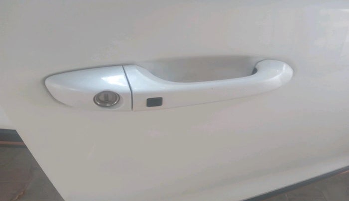 2024 Mahindra XUV400 EL Pro 39.4 KWH, Electric, Automatic, 31,510 km, interior