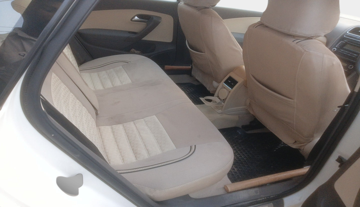 2011 Volkswagen Vento HIGHLINE DIESEL 1.6, Diesel, Manual, 1,06,924 km, interior