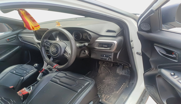 2022 Maruti BREZZA VXI SMART HYBRID, Petrol, Manual, 18,806 km, interior