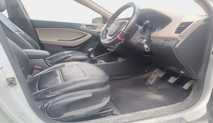 2015 Hyundai Elite i20 SPORTZ 1.4 CRDI, Diesel, Manual, 79,167 km, interior