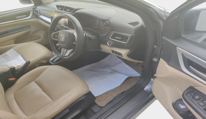 2023 Honda Amaze 1.2L I-VTEC VX CVT, Petrol, Automatic, 52,009 km, interior