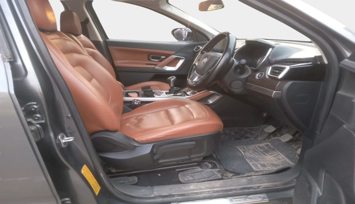 2022 Tata Harrier XT PLUS 2.0L KRYOTEC, Diesel, Manual, 1,18,866 km, interior