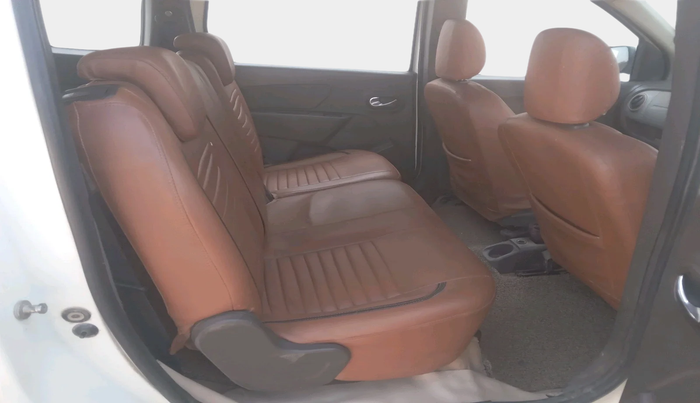 2016 Renault Lodgy 85 PS RXZ STEPWAY 8 STR, Diesel, Manual, 90,712 km, interior