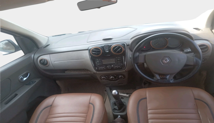 2016 Renault Lodgy 85 PS RXZ STEPWAY 8 STR, Diesel, Manual, 90,712 km, interior