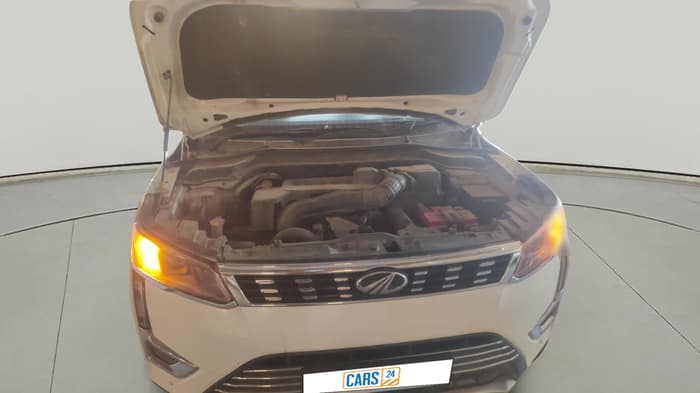 2021 Mahindra XUV300 W8 (O) 1.5 DIESEL, Diesel, Manual, 1,45,111 km, exterior