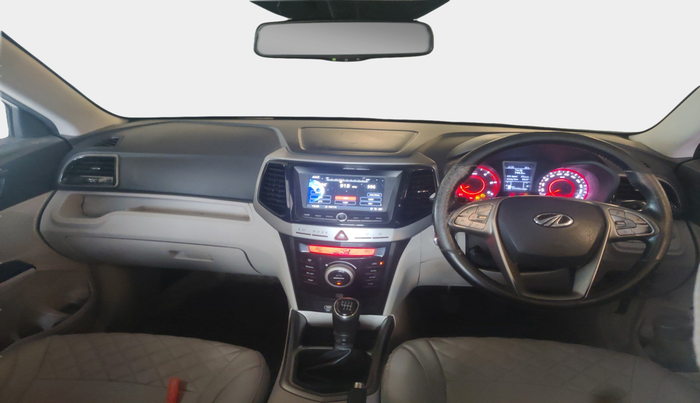 2021 Mahindra XUV300 W8 (O) 1.5 DIESEL, Diesel, Manual, 1,44,193 km, interior