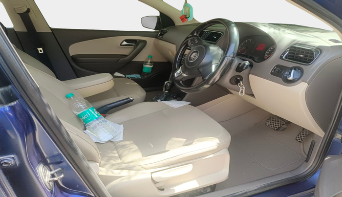 2013 Volkswagen Vento HIGHLINE PETROL AT, Petrol, Automatic, 81,369 km, interior
