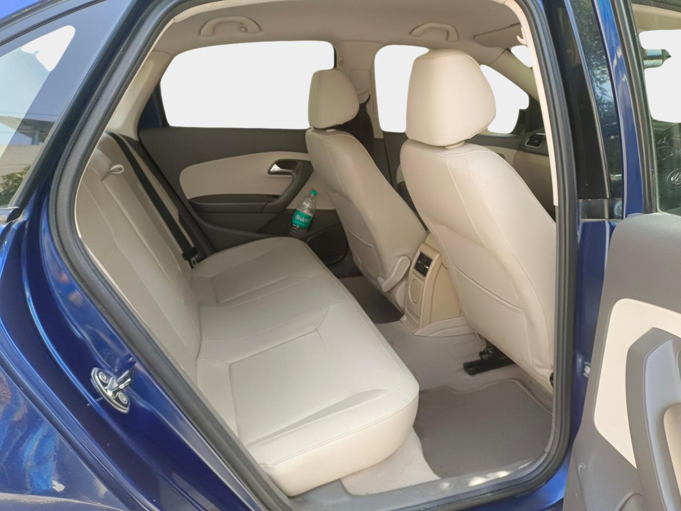 2013 Volkswagen Vento HIGHLINE PETROL AT, Petrol, Automatic, 85,000 km, interior