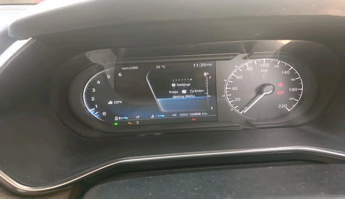 2020 Tata Harrier XZ 2.0L, Diesel, Manual, 1,24,608 km, interior