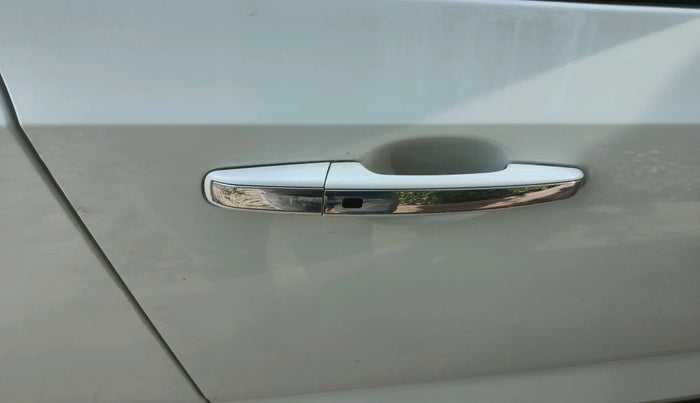 2020 Tata Harrier XZ 2.0L, Diesel, Manual, 1,24,608 km, interior