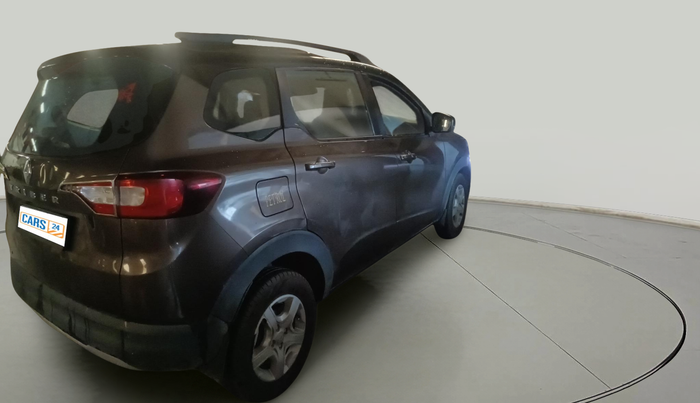 2022 Renault TRIBER RXT, Petrol, Manual, 76,846 km, exterior