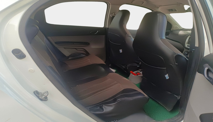 2016 Tata Tiago XT DIESEL, Diesel, Manual, 2,19,159 km, interior