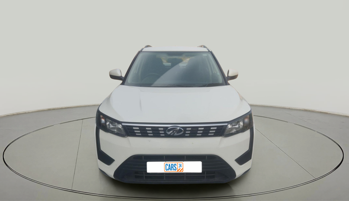 2020 Mahindra XUV300 W6 1.5 DIESEL AMT, Diesel, Automatic, 85,916 km, exterior