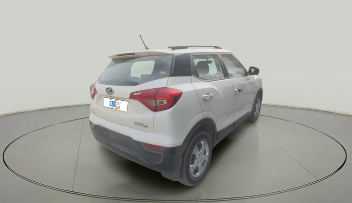 2020 Mahindra XUV300 W6 1.5 DIESEL AMT, Diesel, Automatic, 85,916 km, exterior