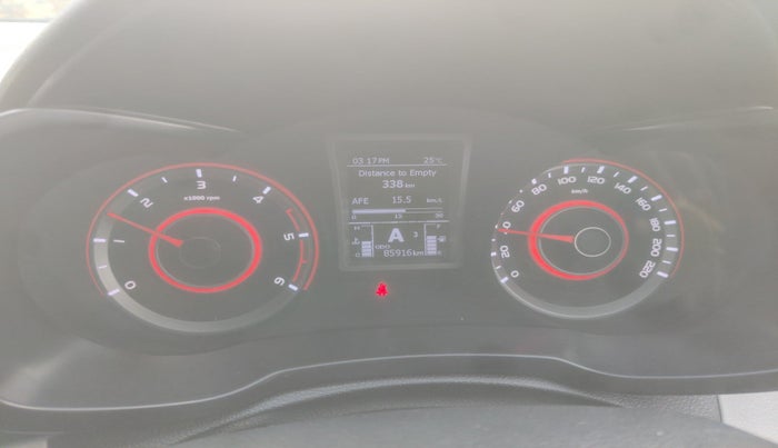 2020 Mahindra XUV300 W6 1.5 DIESEL AMT, Diesel, Automatic, 85,916 km, interior