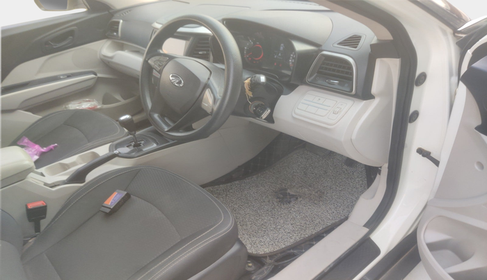 2020 Mahindra XUV300 W6 1.5 DIESEL AMT, Diesel, Automatic, 85,916 km, interior