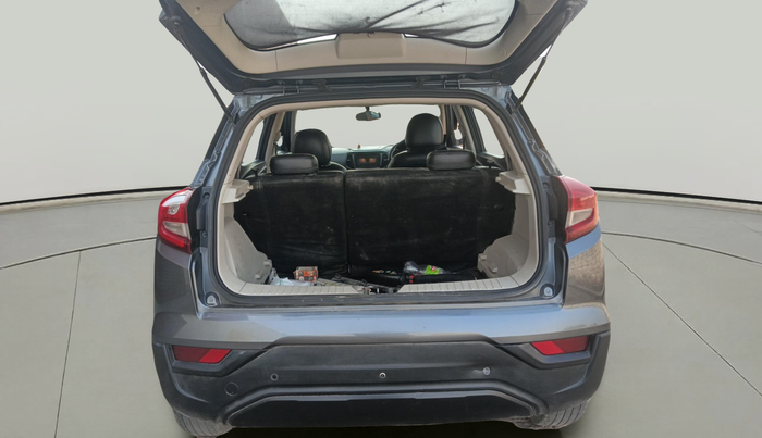 2023 Mahindra XUV300 W6 1.5 Sunroof Diesel, Diesel, Manual, 1,23,205 km, exterior