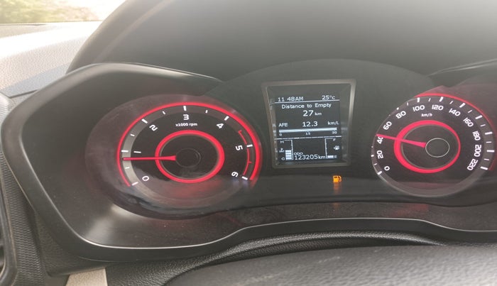 2023 Mahindra XUV300 W6 1.5 Sunroof Diesel, Diesel, Manual, 1,23,205 km, interior