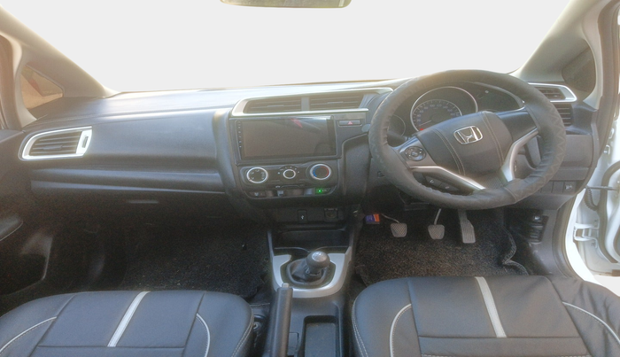 2017 Honda WR-V 1.5L I-DTEC S MT, Diesel, Manual, 95,332 km, interior